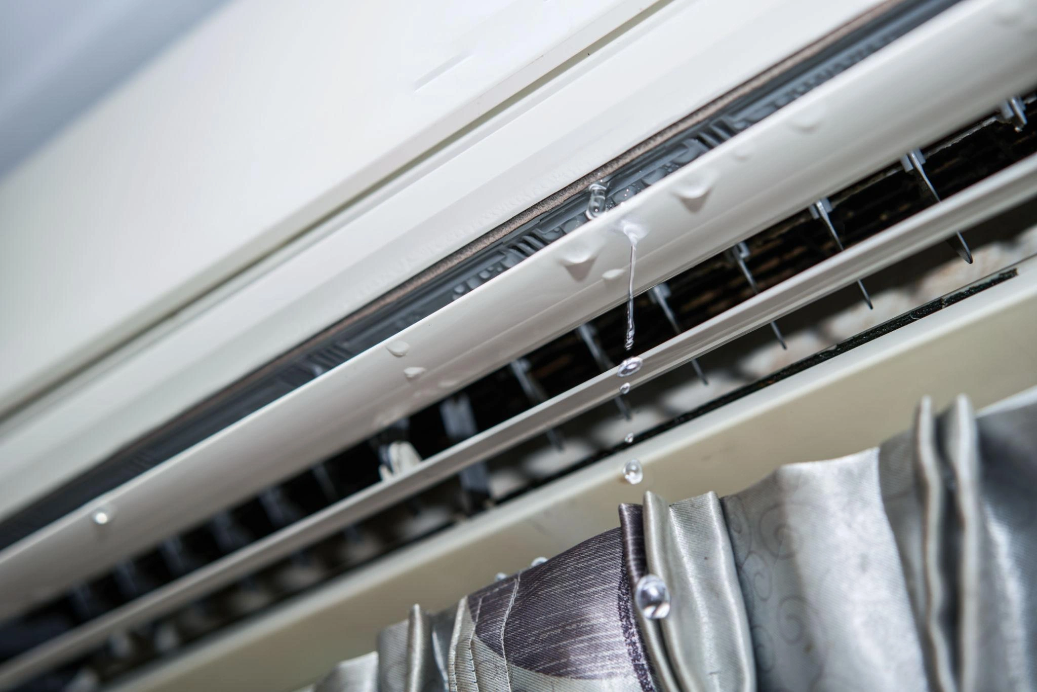 Why High Humidity Makes Your Cooling Systems Inefficient Why High Humidity Makes Your Cooling Systems Inefficient