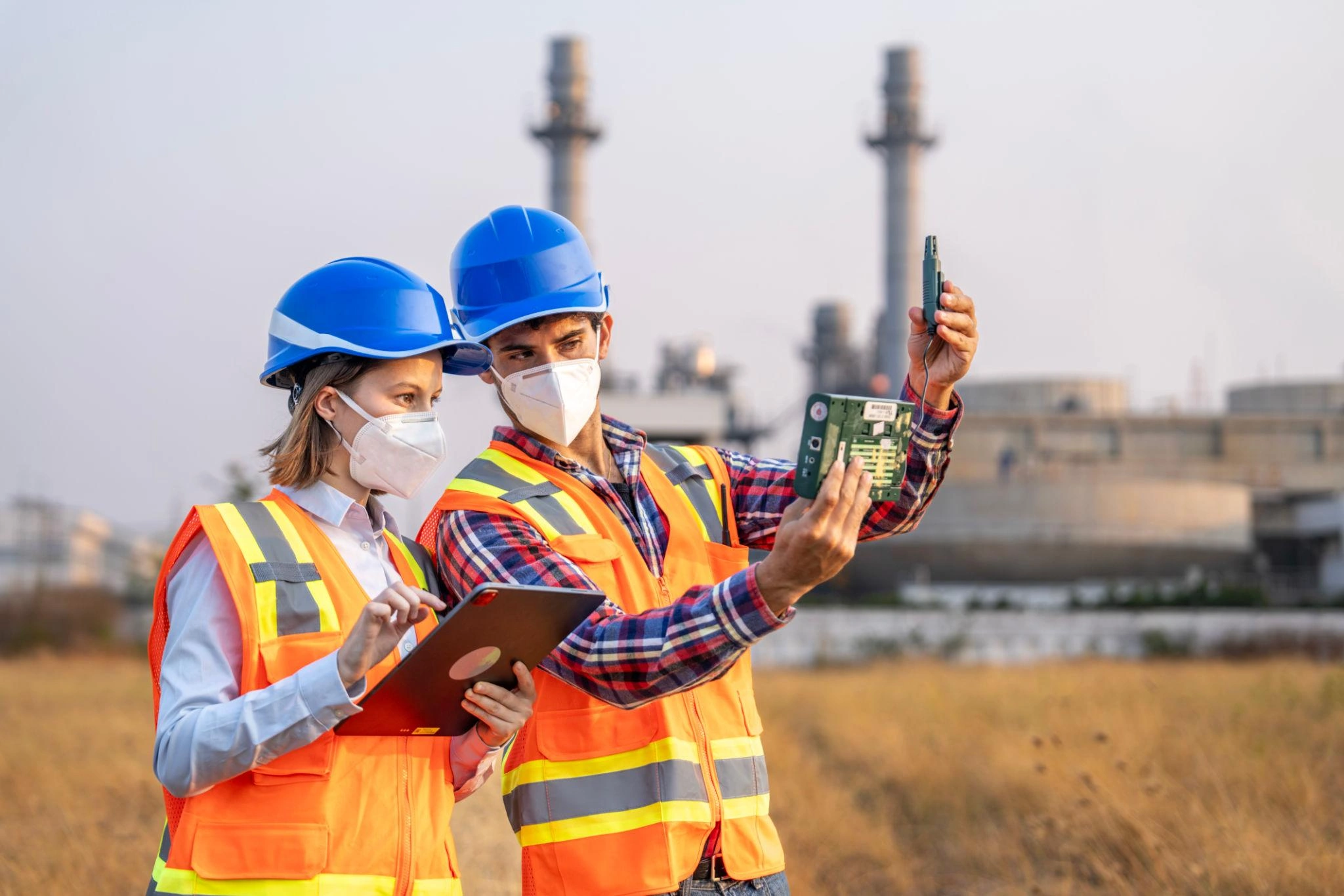 Factory workers exposed to dust and poor air quality